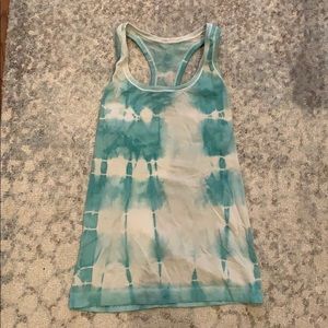 Lululemon blue tie dye tank!